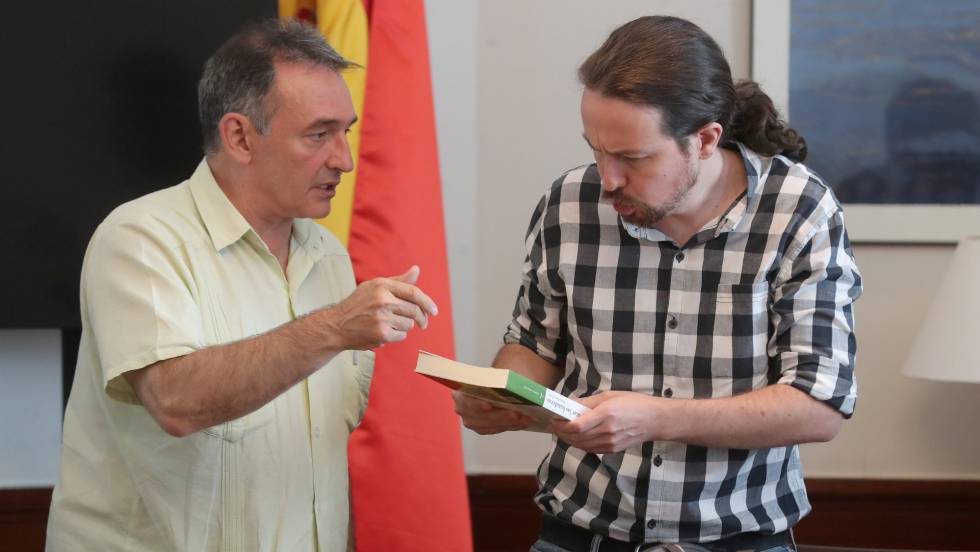 Enrique Santiago y Pablo Iglesias